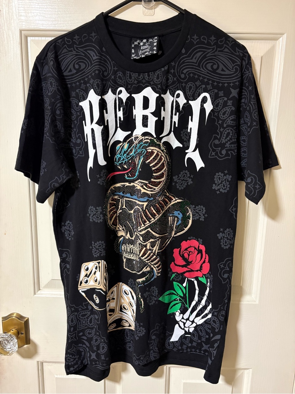 Rebel Vengeance Skull Snake Graphic Tee Black Paisley Rhinestone Medium